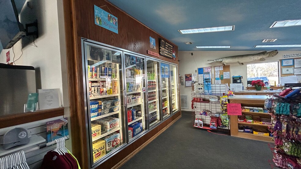 More Photos Of 13947 Reel Ln, Madill Marina For Sale