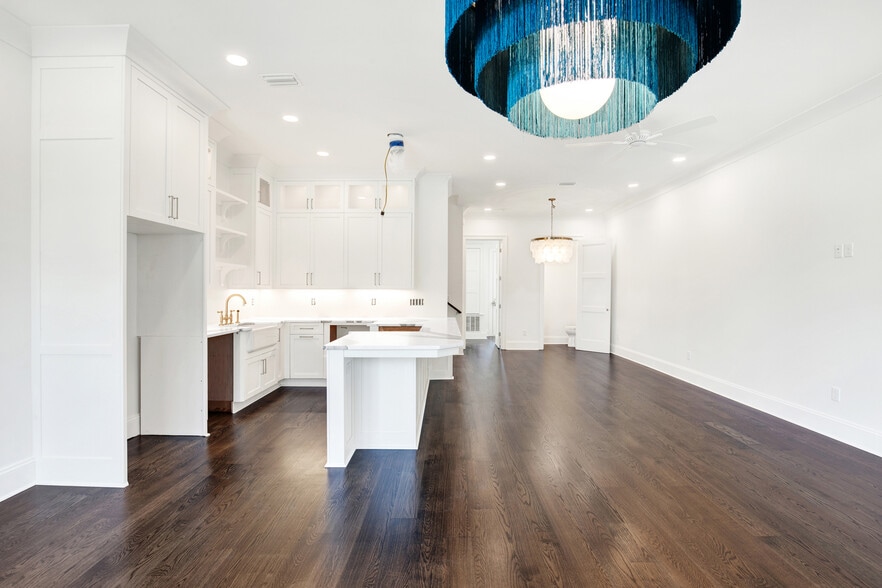 More Photos Of 104 17th pl, Tybee Island Multifamily For Sale