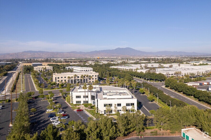 More Photos Of 15825 Laguna Canyon Rd, Irvine Medical For Lease