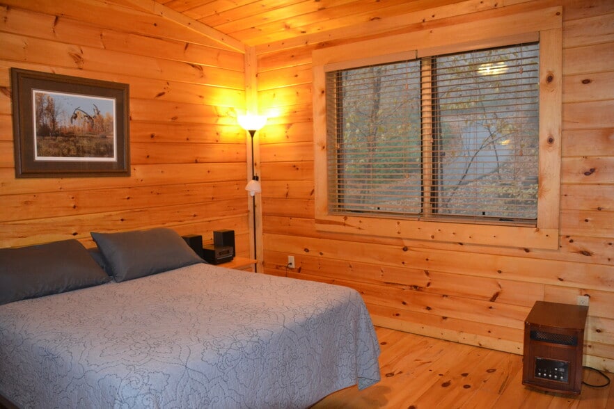 More Photos Of 504 Mountain View School Rd, Robbinsville Hotel For Sale