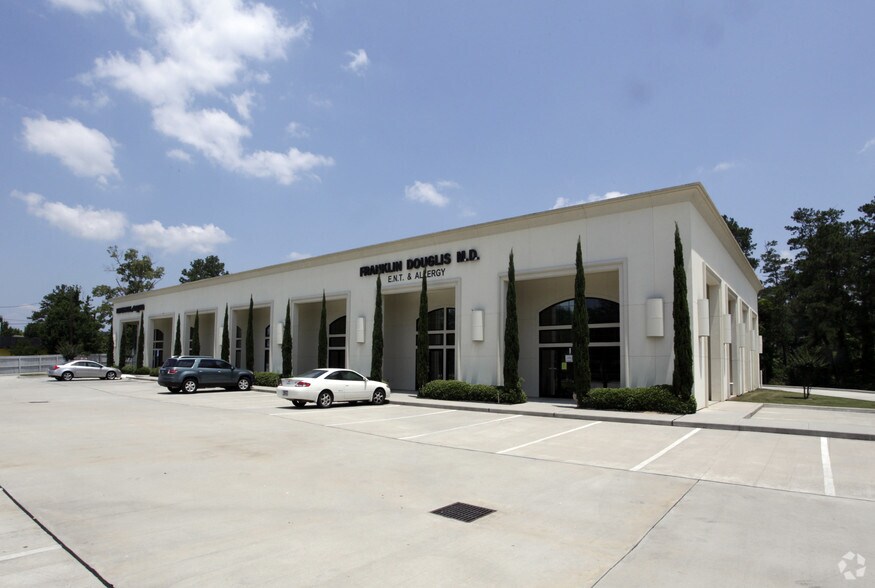 More Photos Of 3000 W Davis St, Conroe Freestanding For Lease