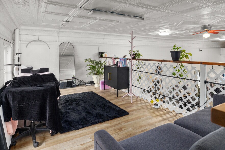 More Photos Of 17 2nd St E, Kalispell Storefront Retail Office For Sale