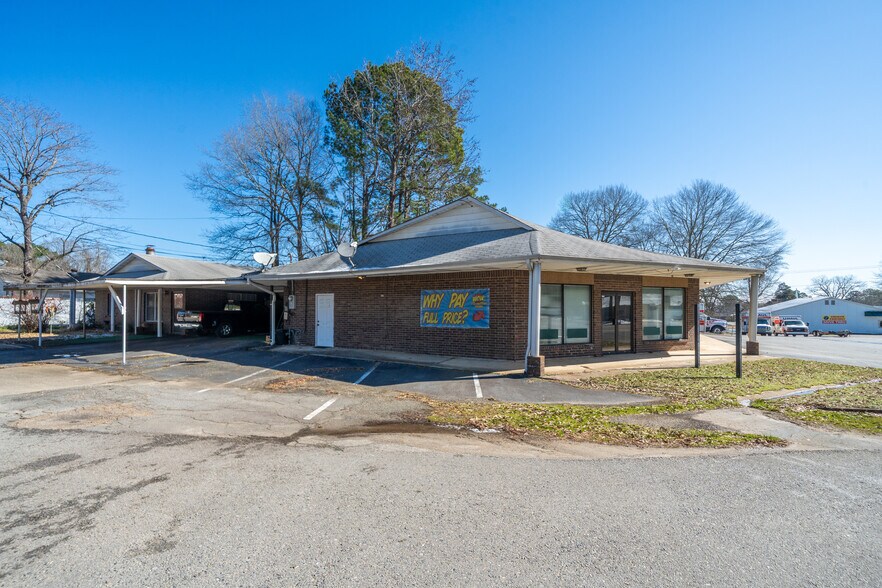 More Photos Of 808-814 W Center St, Sheridan Storefront Retail Office For Sale