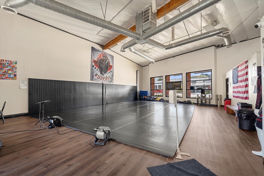 More Photos Of 3801-3817 Pacific Coast Hwy, Torrance Storefront For Lease