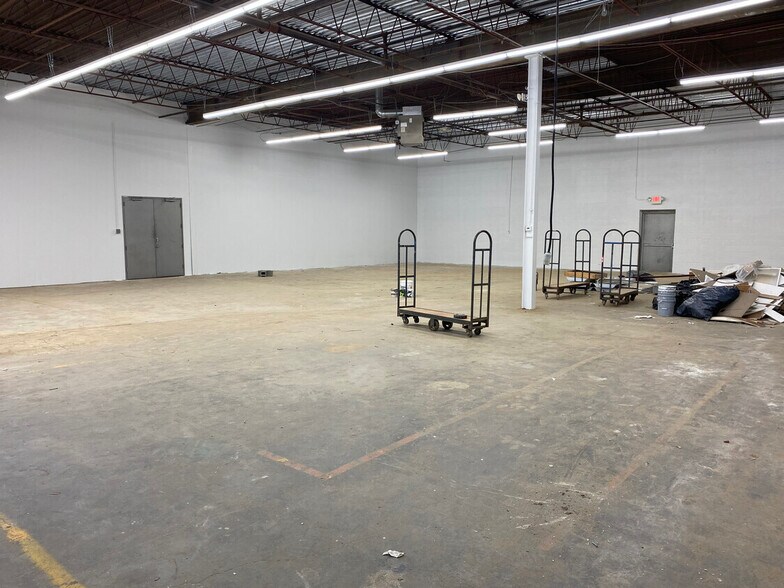 More Photos Of 3085B New St, Oceanside Warehouse For Lease