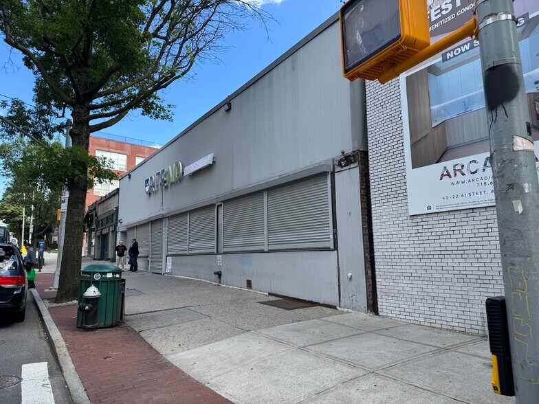 Primary Photo Of 60-26 Woodside Ave, Flushing Storefront For Lease