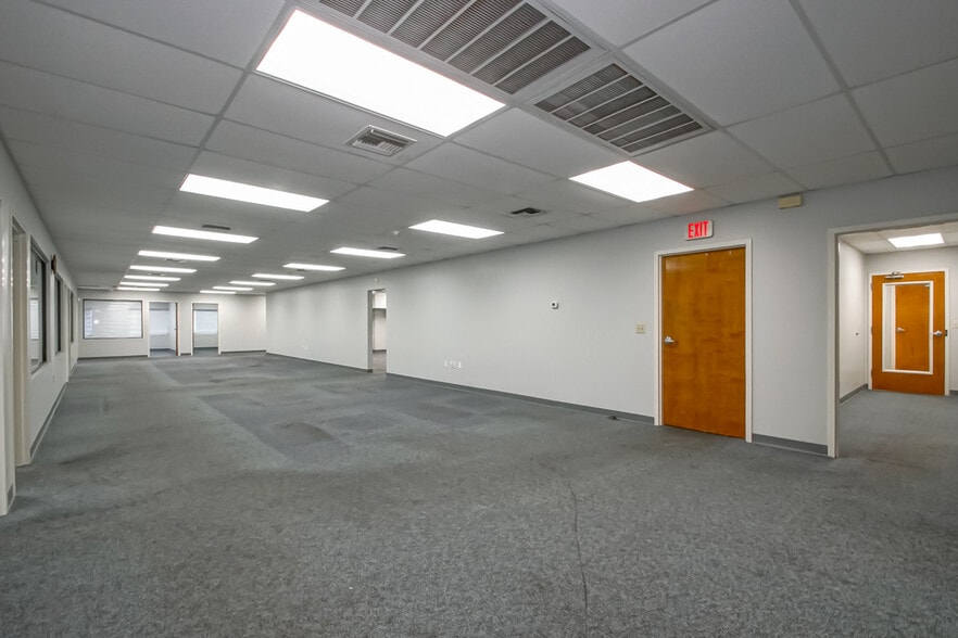 More Photos Of 1425 Sams Ave, New Orleans Office For Sale