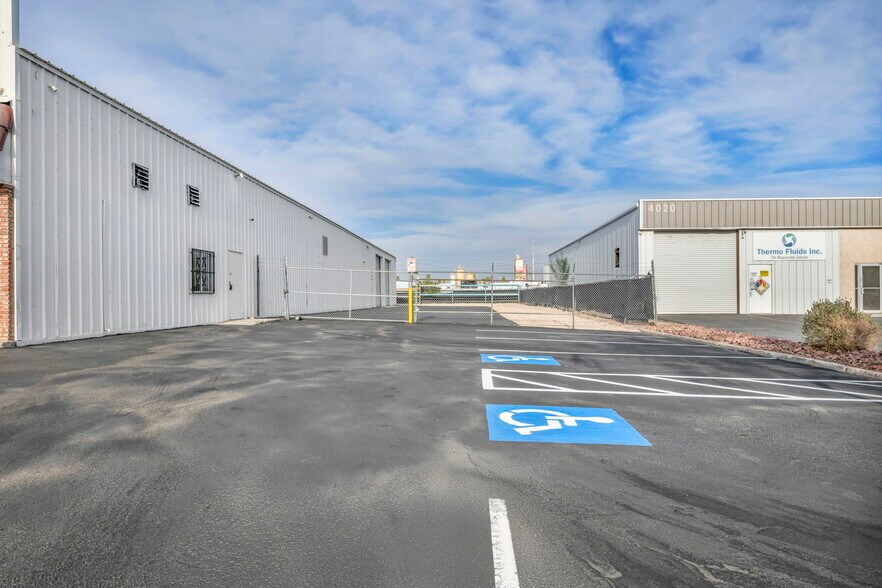 More Photos Of 4040 Arcata Way, North Las Vegas Light Manufacturing For Lease