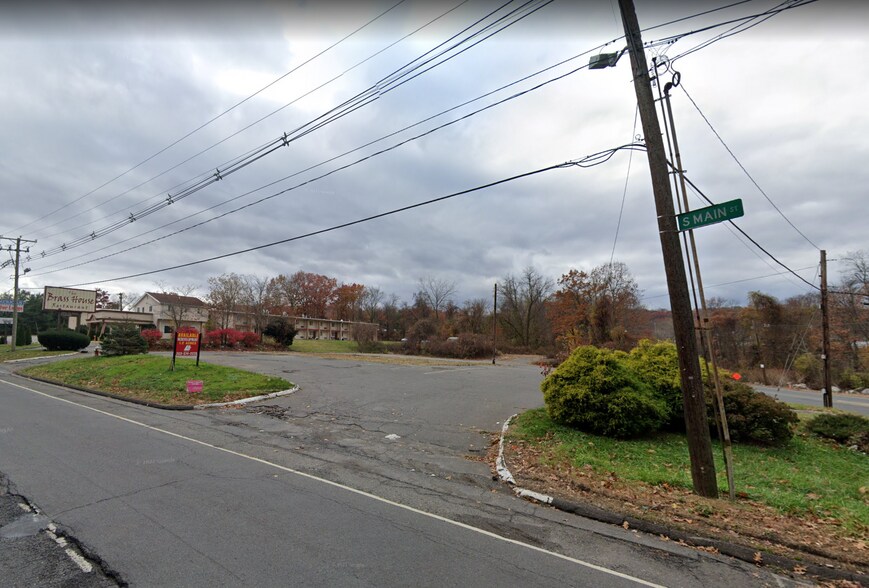 More Photos Of 2620 S Main St, Waterbury Land For Lease