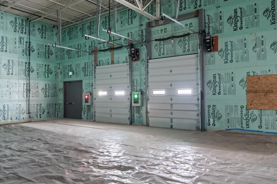 More Photos Of 32070 Gratiot Ave, Roseville Freestanding For Lease