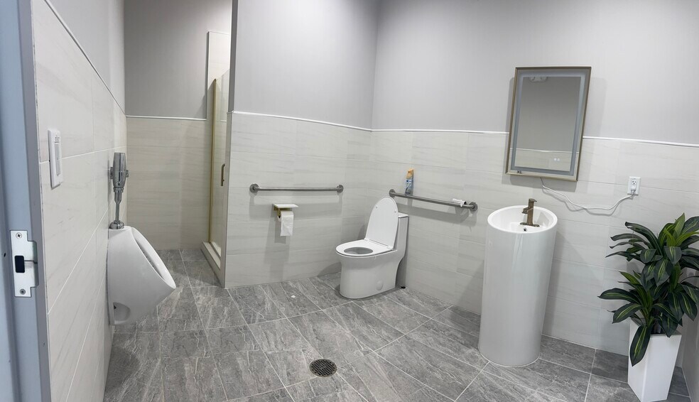 More Photos Of 763 US-80 Hwy, Eden Light Distribution For Lease
