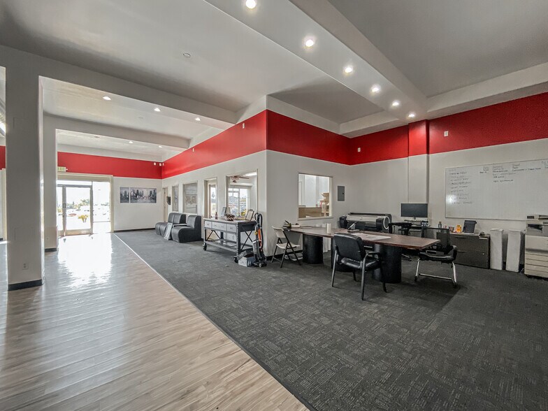 More Photos Of 800 El Cajon Blvd, El Cajon Service For Sale