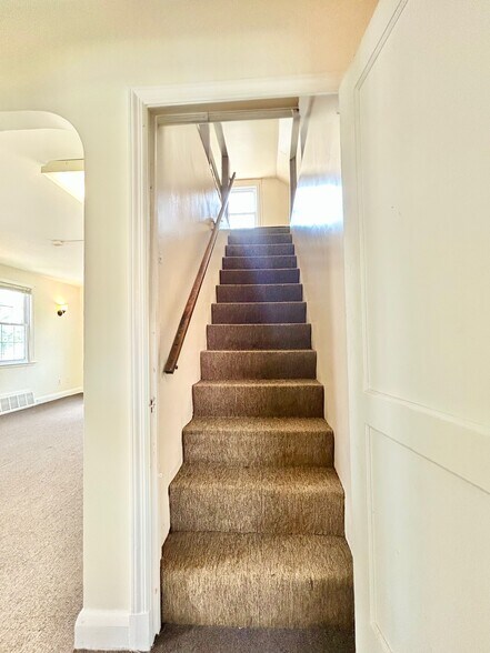 More Photos Of 203 Old Padonia Rd, Lutherville Timonium Office For Lease
