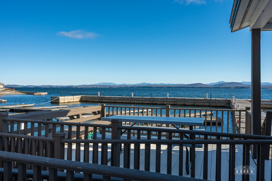 More Photos Of 2272 Main St, Essex Marina For Sale