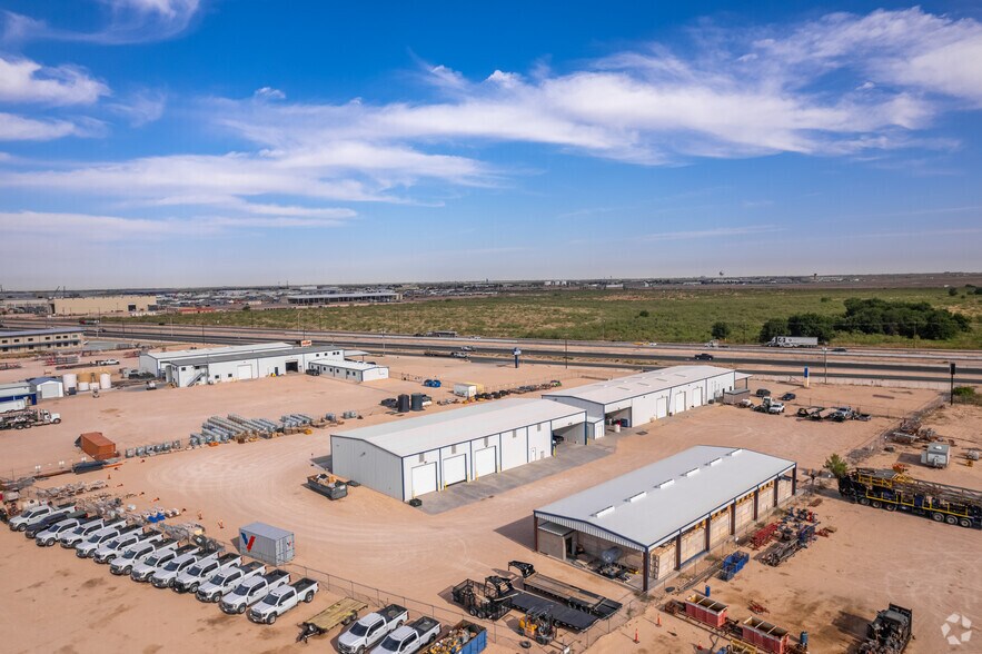 More Photos Of 8913 Interstate 20, Midland Warehouse For Lease