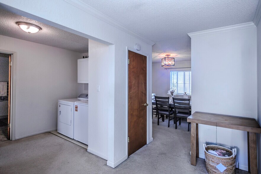 More Photos Of 510 Avenue Alhambra, Half Moon Bay Apartments For Sale