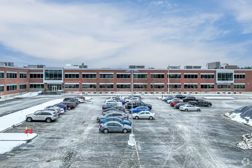 More Photos Of 43 Foundry Ave, Waltham Research And Development For Lease