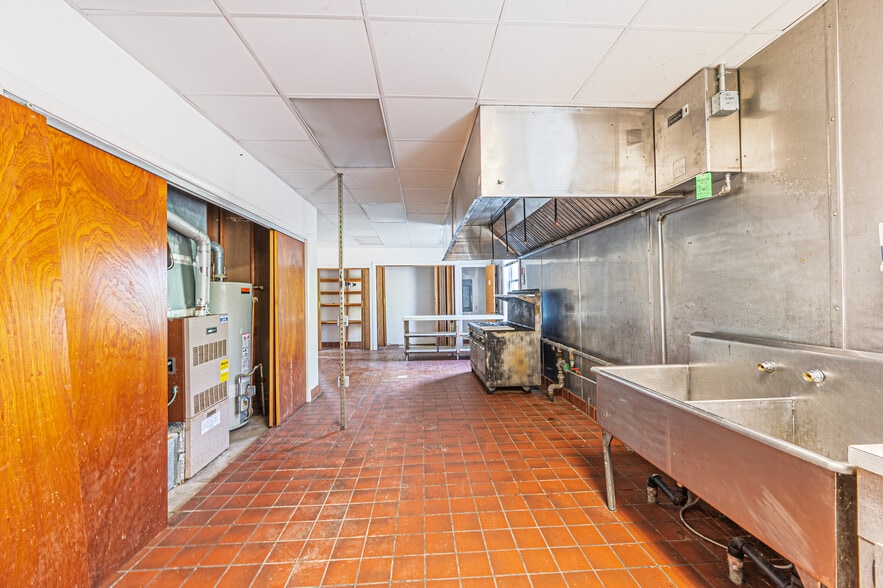 More Photos Of 82 Mill St, Mays Landing Restaurant For Sale