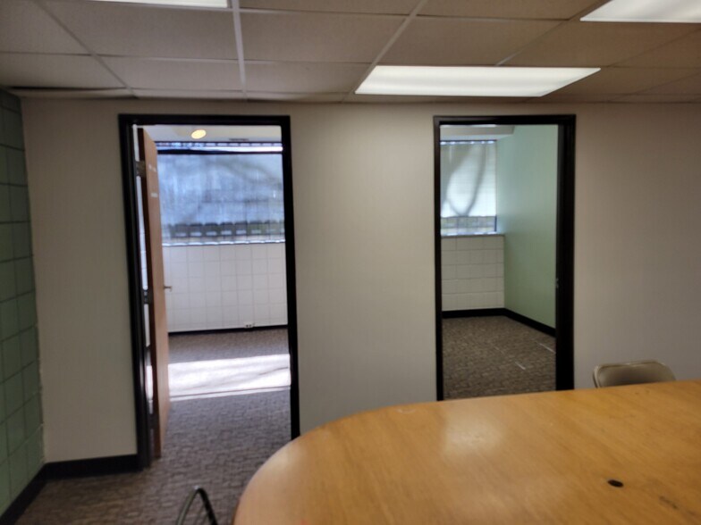 More Photos Of 6830 W Villard Ave, Milwaukee Office For Sale
