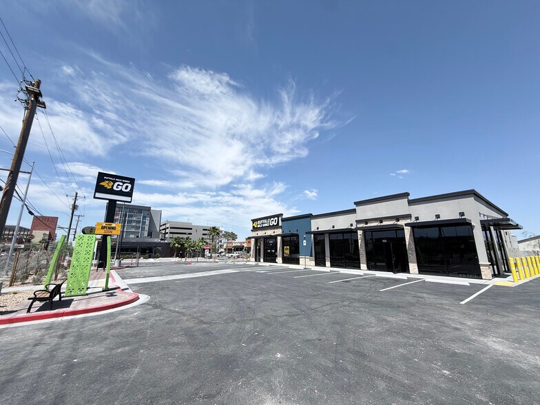 More Photos Of 4856 S Maryland Pky, Las Vegas Freestanding For Lease