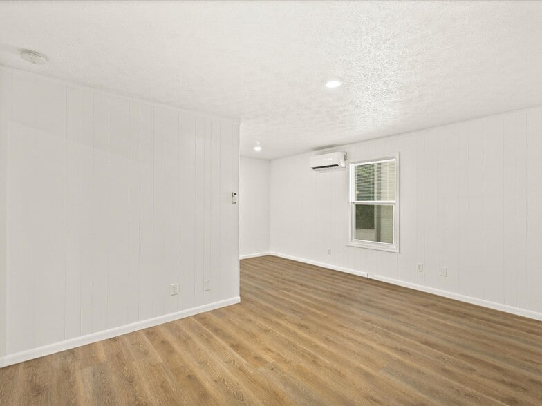 More Photos Of 112 Becky Dr, Greeneville Apartments For Sale