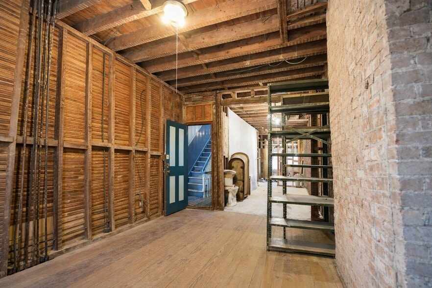 More Photos Of 53 Franklin St, Brooklyn Apartments For Sale