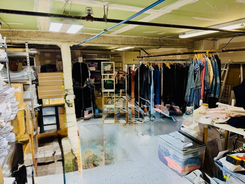 More Photos Of 423 Hope St, Bristol Apartments For Sale