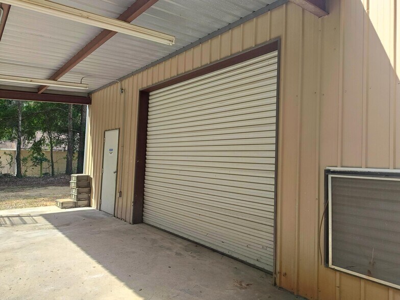 More Photos Of 506 N Conecuh St, Greenville Warehouse For Lease
