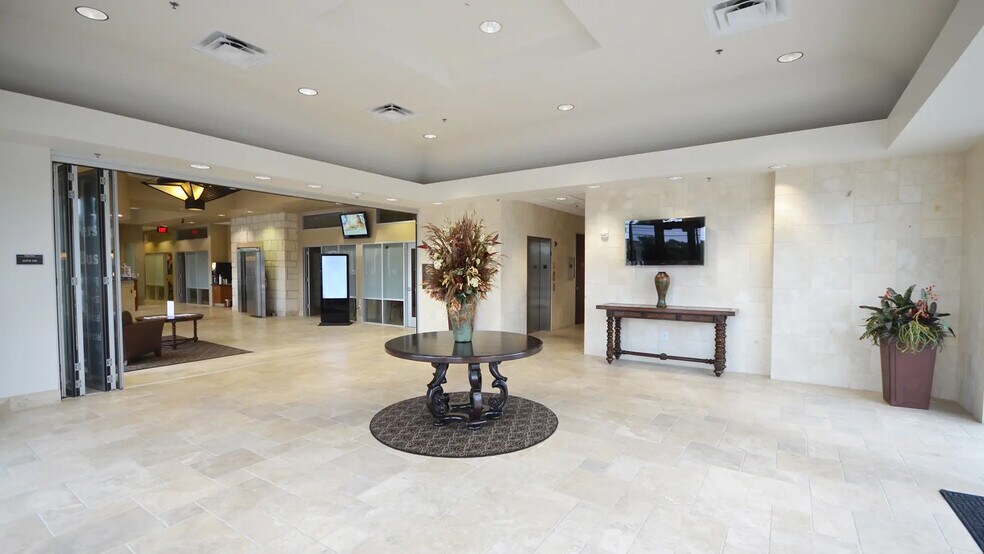 More Photos Of 2009 S Capital of Texas Hwy, Austin Office For Lease