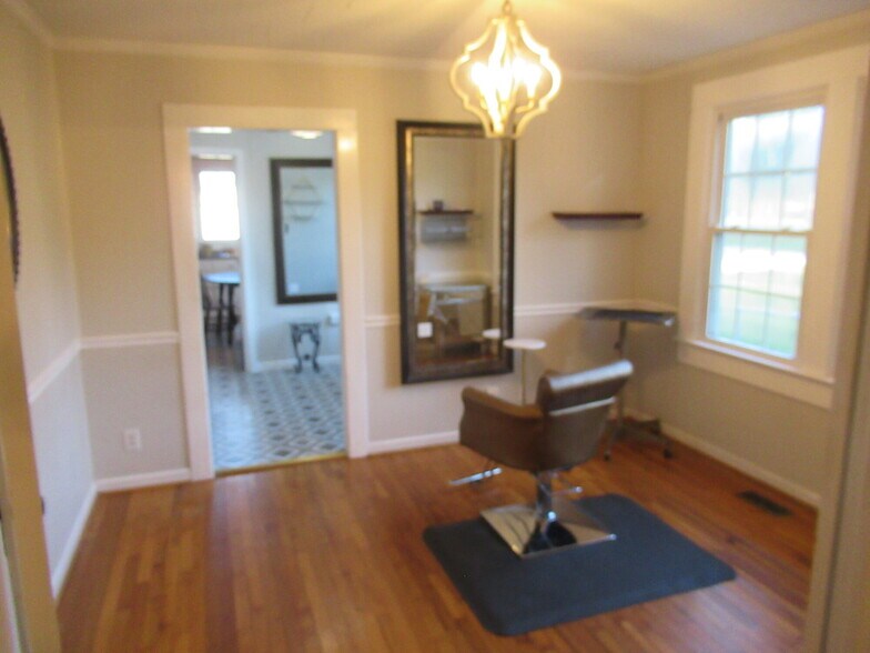 More Photos Of 1704 Gastonia Hwy, Lincolnton Office For Lease