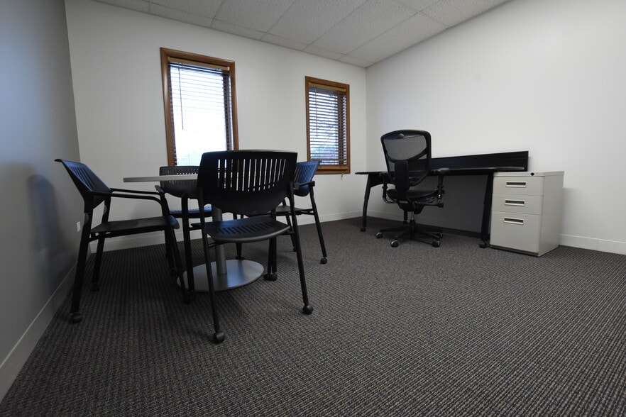 More Photos Of 25 N River Ln, Geneva Coworking Space