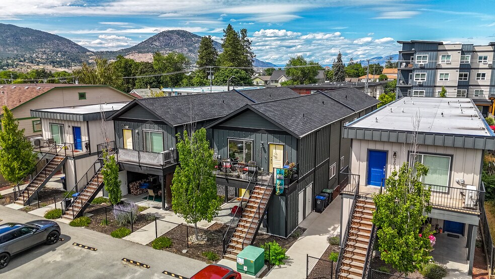 More Photos Of 116 Calgary Av, Penticton Apartments For Sale