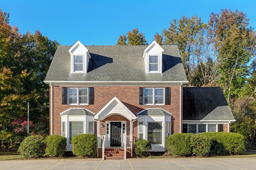 More Photos Of 1311 Freeway Dr, Reidsville Office For Lease