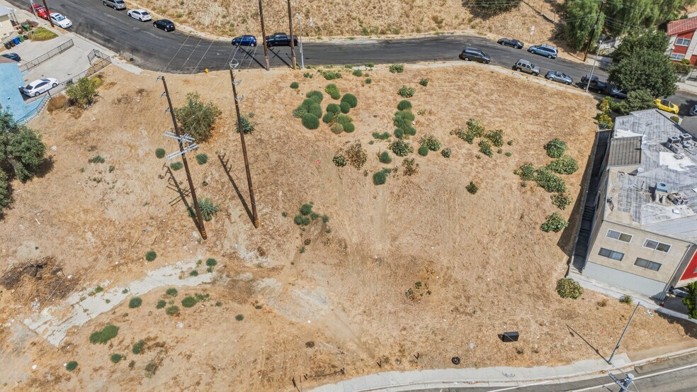 More Photos Of 626 Lookout Dr, Los Angeles Land For Sale