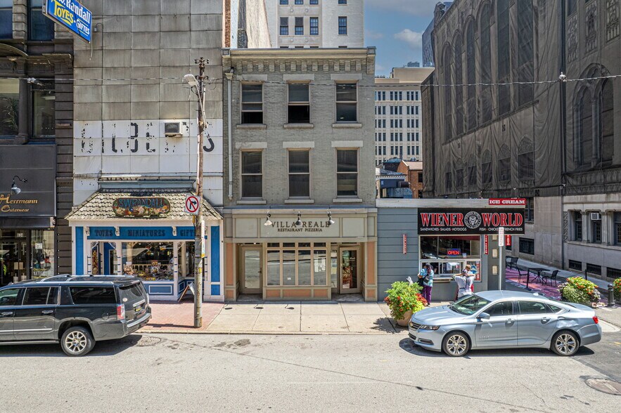 Primary Photo Of 628 Smithfield St, Pittsburgh Restaurant For Sale