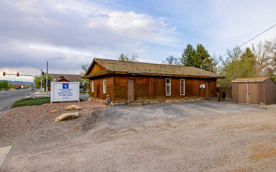 More Photos Of 802 Canyon Ave, Cody Office For Sale