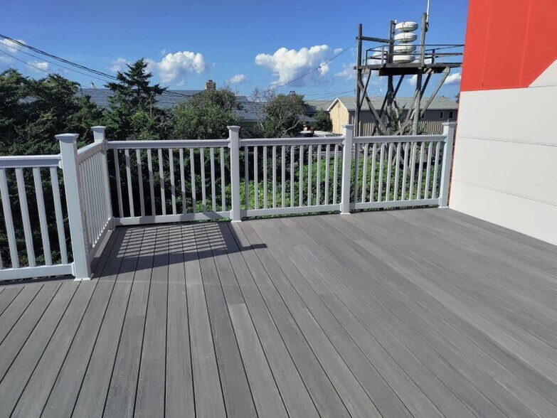 More Photos Of 177 Ocean Walk, Cherry Grove Restaurant For Lease