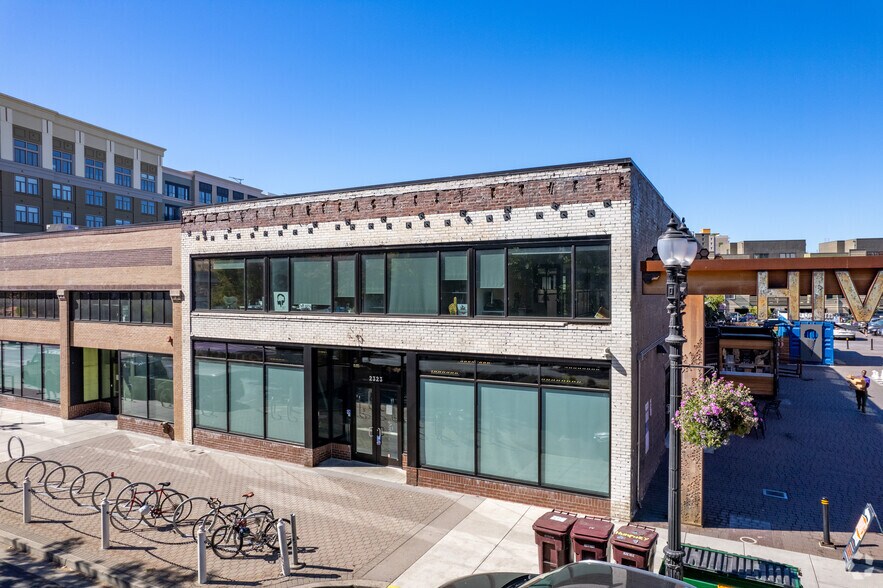 More Photos Of 2335-2345 Broadway, Oakland Unknown For Lease