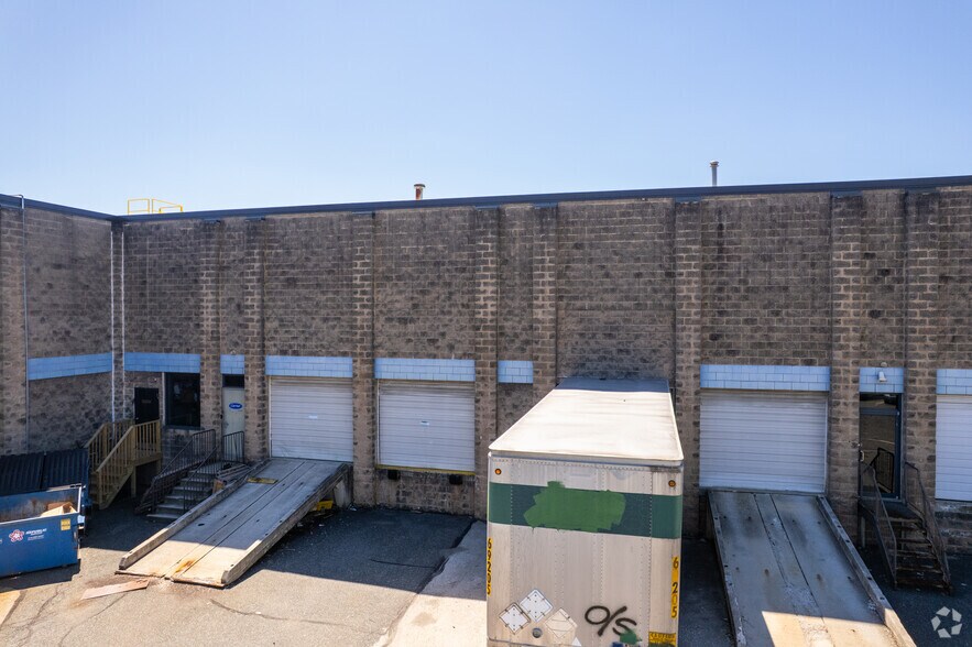 More Photos Of 4110 Butler Pike, Plymouth Meeting Light Manufacturing For Lease