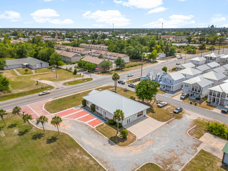 More Photos Of 5907 Sr-22, Panama City Funeral Home For Lease