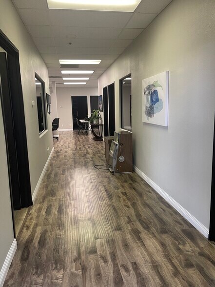 More Photos Of 215 E Warm Springs Rd, Las Vegas Office For Lease