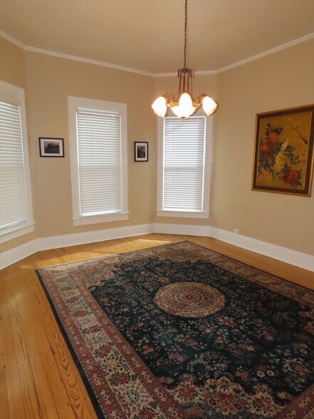 More Photos Of 1923 S Beckham Ave, Tyler Office Residential For Lease