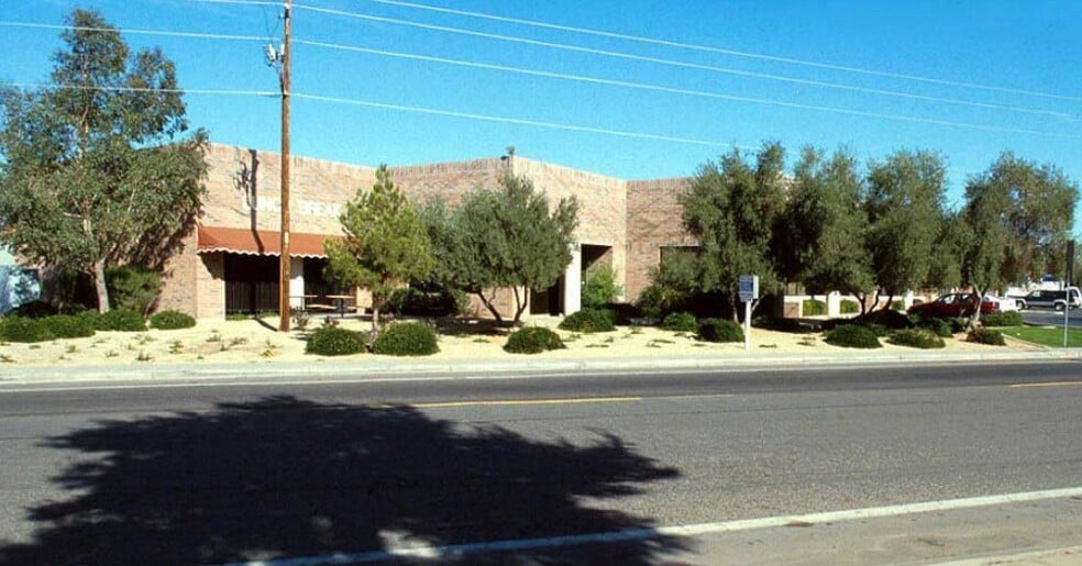 More Photos Of 3702 E Roeser Rd, Phoenix Unknown For Lease