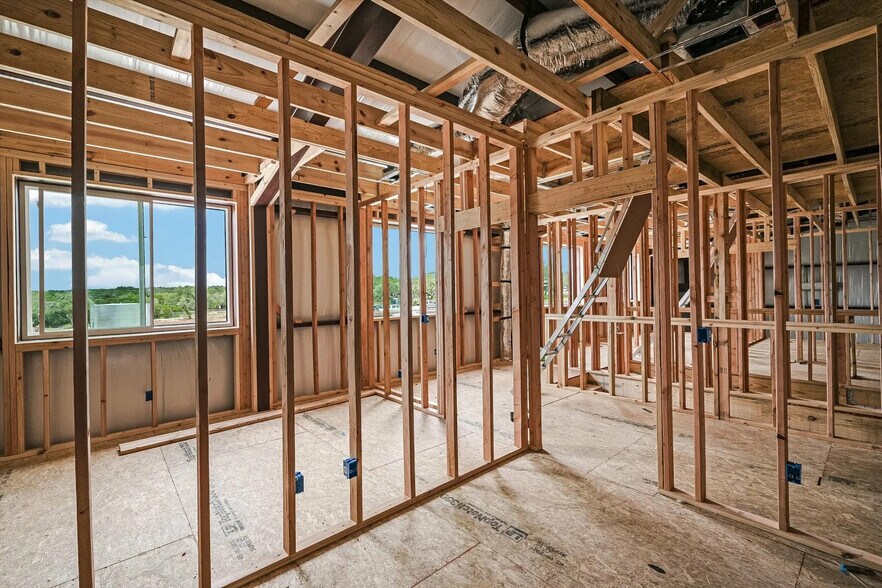 More Photos Of 15113 Fitzhugh Rd, Austin Industrial For Lease