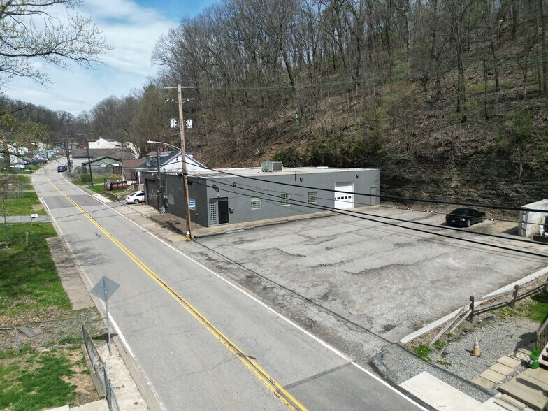 More Photos Of 3367 Spring Garden Rd, Pittsburgh Warehouse For Lease
