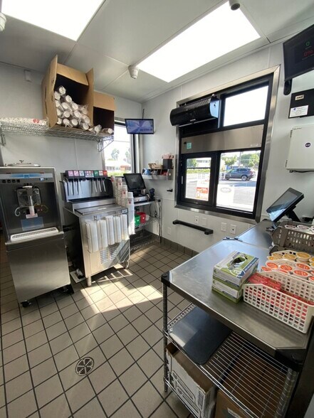 More Photos Of 10642 Katella Ave, Garden Grove Fast Food For Lease