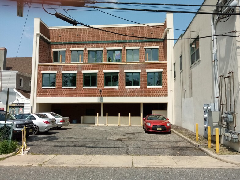 More Photos Of 65 Monmouth St, Red Bank Office For Lease
