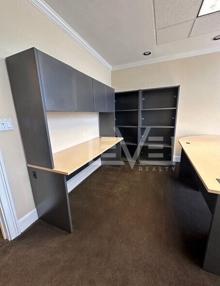 More Photos Of 2455 E Sunrise Blvd, Fort Lauderdale Loft Creative Space For Sale