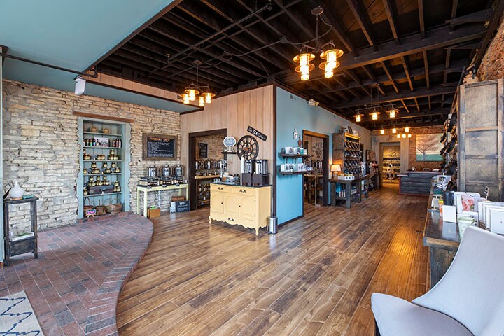 More Photos Of 21 N River St, Batavia Unknown For Lease