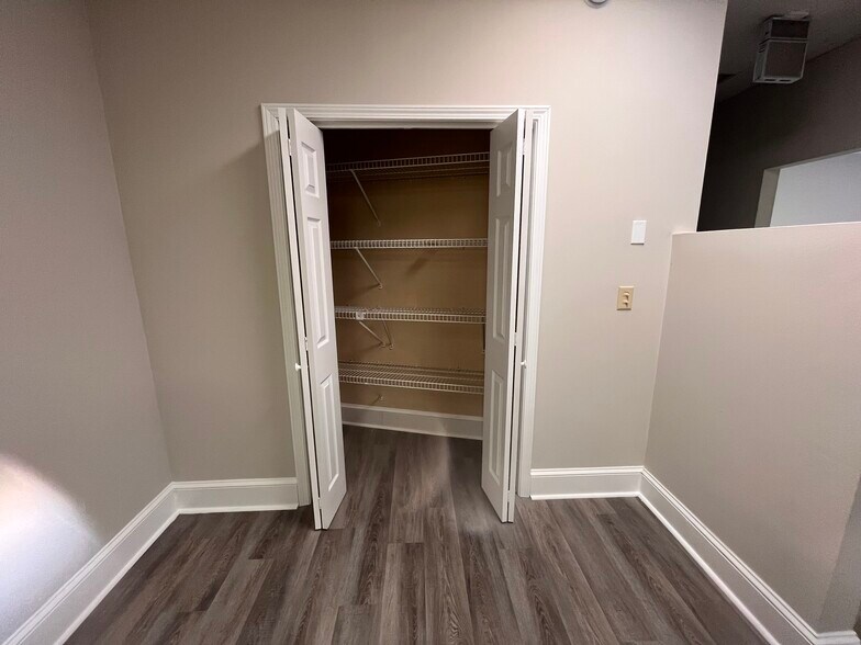 More Photos Of 685 Thornton Way, Lithia Springs Unknown For Lease